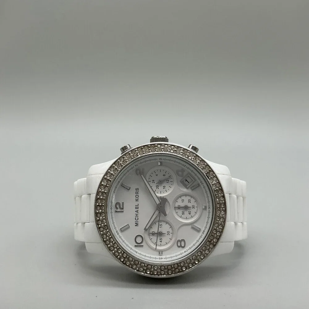 Michael Kors MK-5188 Women Watch 39mm White Ceramic Chronograph New Battery 6